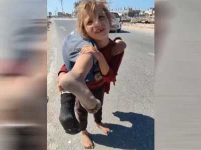 مردم جهان مرده‌اند؟ اگر زنده هستند چرا کاری نمی‌کنند؟