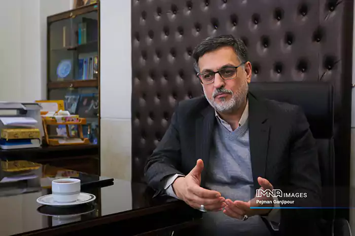 آزادراه شرق پاتوق شوتی‌ها، برازنده شهر نیست