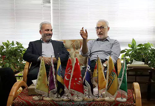 بازدید هیئت‌مدیره خانه مطبوعات اصفهان از مجموعه نسل فردا   