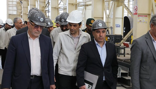حضور دلیگانی نماینده مردم در پالایشگاه اصفهان 