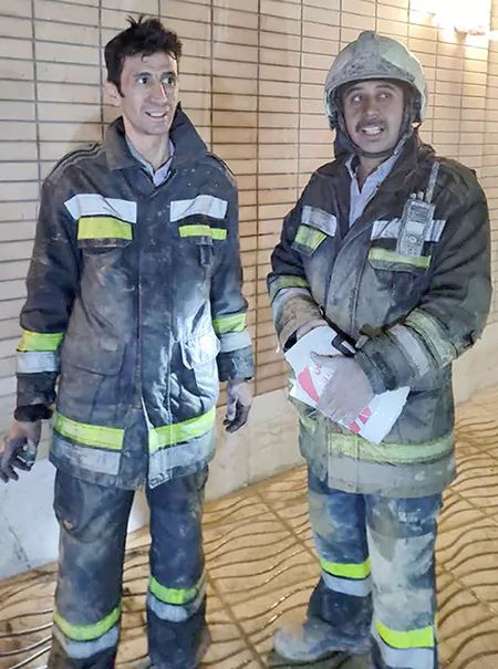 کنترل آتشسوزی مهیب یک خانه در اصفهان 1 vasat sepahan atashneshane 1