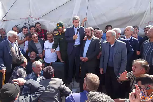 کشاورزان ناظر توزیع آب می شوند 2 کشاورزان ناظر توزیع آب می شوند