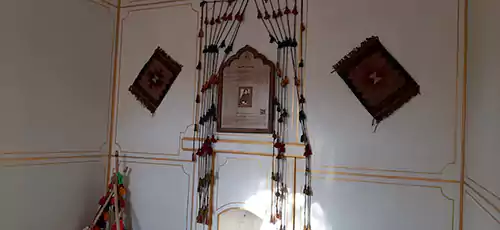 گشت در تکیه بختیاری‌های تخت فولاد اصفهان