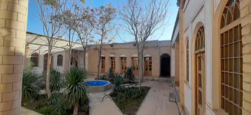 گشت در تکیه بختیاری‌های تخت فولاد اصفهان