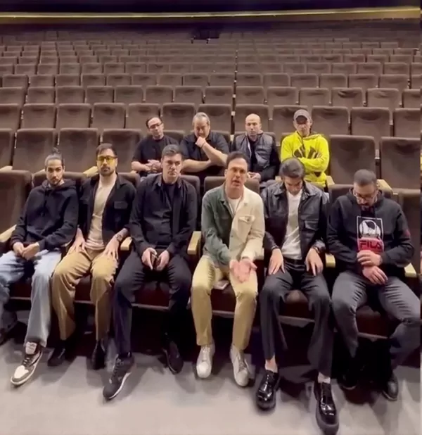 لغو جنگ و برنامه طنز حامد آهنگی در اصفهان