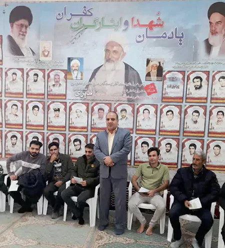 توسط اهالی روستای شهیدپرور کفران شهرستان ورزنه محقق شد 1 اهدای خون ۱۱۴ نفر از روستای شهیدپرور کفران شهرستان ورزنه