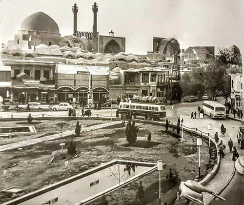 یک میدان و چند اسم 1 میدان عتیق یا سبزه میدان در اصفهان