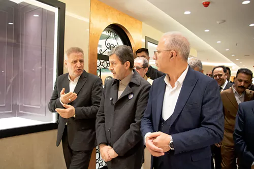 افتتاح سرای زرگرباشی در اصفهان در نزدیکی مسجد جامع