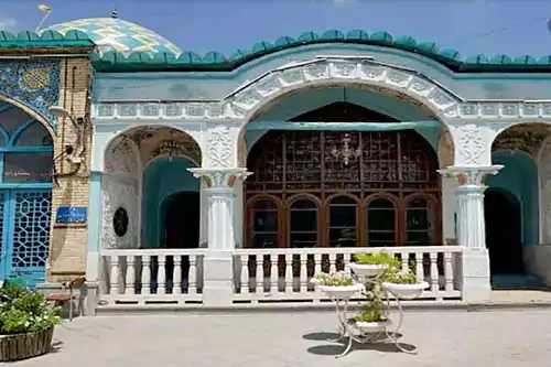 موریانه به جان بنای تاریخی «امامزاده احمد» افتاد