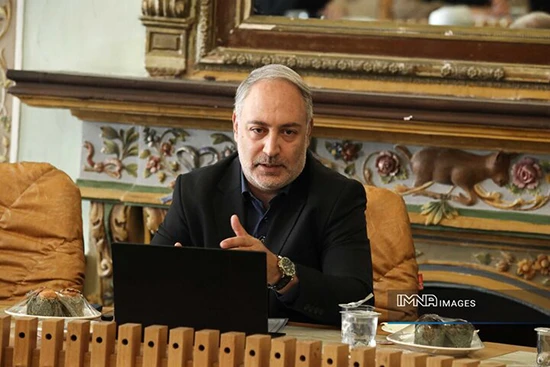 ۳۰۰ تاکسی برقی جدید به ناوگان شهری اصفهان اضافه میشود 1 ۳۰۰ تاکسی برقی به ناوگان شهری اصفهان اضافه میشود