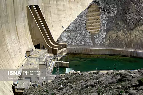 سقوط تاریخی ذخیره سد زاینده‌رود