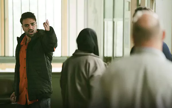 نقد سریال محکوم در مقایسه با زخم کاری 1 "بازیگران سریال محکوم در یک سکانس دراماتیک"