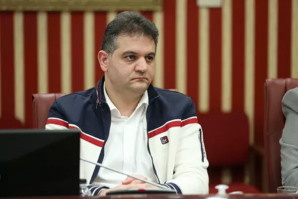 بحران صنایع غذایی: کمبود نقدینگی انرژی و مواد اولیه 