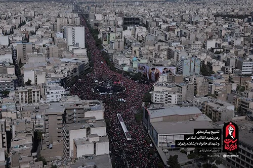 تهران در سوگ و حماسه؛ تشییع میلیونی رهبر شهید انقلاب اسلامی 3 تشییع رهبر شهید انقلاب اسلامی در تهران