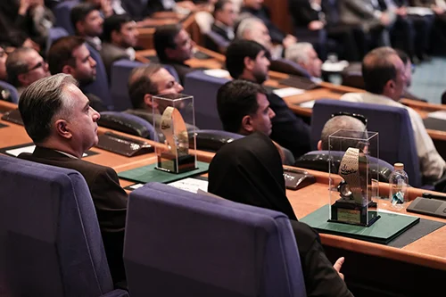 پزشکیان: اظهارنظرهای غیرکارشناسی درباره مذاکرات، دستاوردها را کوچکنمایی میکند 2 روز ملی صنعت و معدن