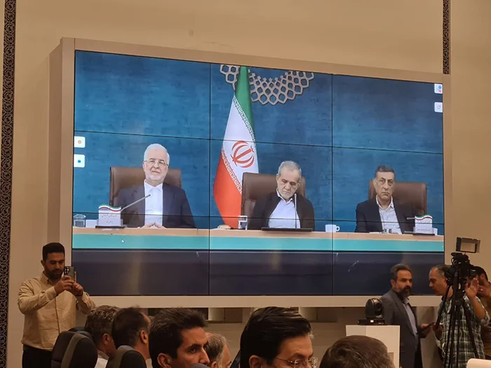 مدیرعامل ذوب آهن اصفهان از رفع تعهدات سنگین دوره قبل و رشد تولید ریل خبر داد