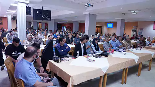 استقبال کمنظیر اصفهانیها از نسل جدید ویلاداری 2 استقبال کمنظیر اصفهانیها از نسل جدید ویلاداری
